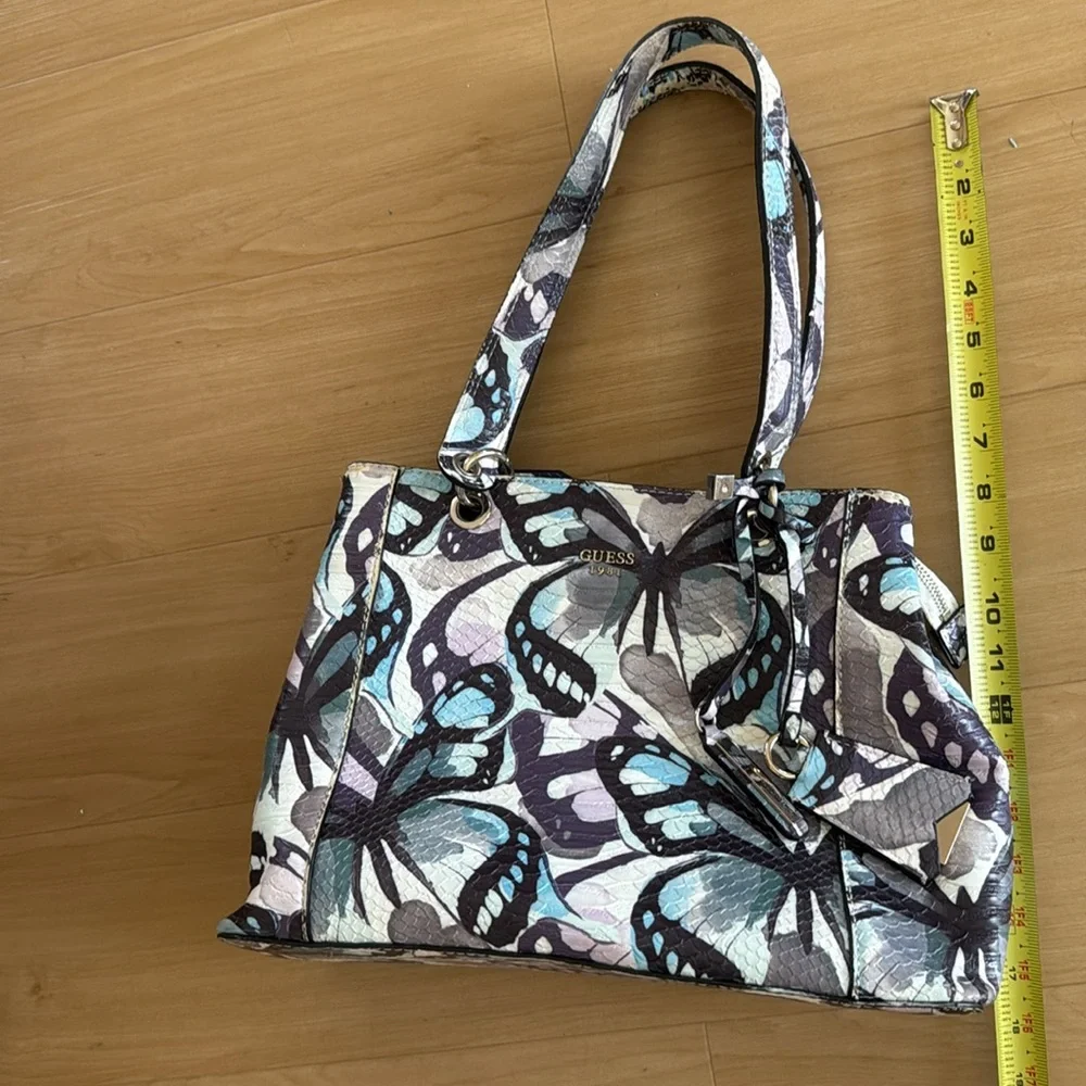 GUESS FLUTTER PASTEL COLOR BUTTERFLY LARGE PURSE BAG 2 COMPARTMENTS W/ POCKETS - Picture 6 of 16